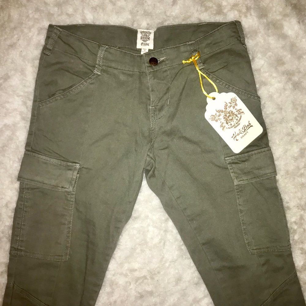 MOVING SALE ENDS SOON! Hale bob green skinny pants